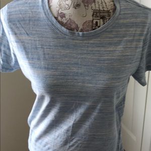 Aeropostale t shirt